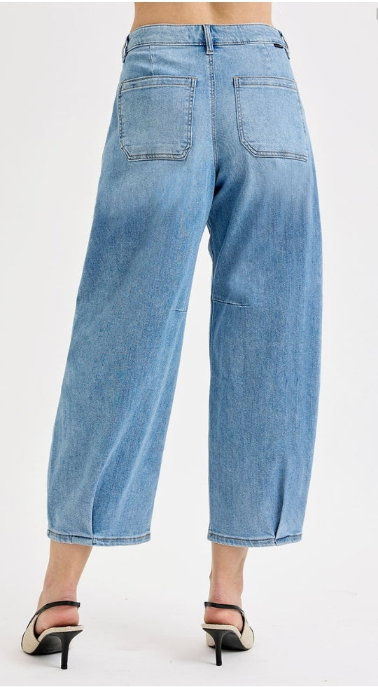 SLOUCHY CROP WIDE VOLUME LEG JEANS